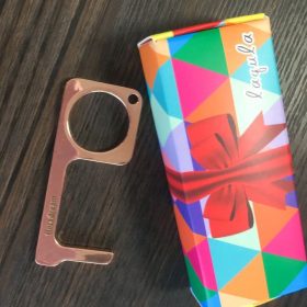 floradream No Touch Door Opener Tool - Non-Contact Multitools and Stylus Supports Hands-Free Opening of Doors and Use of Keypads and POS Terminal, Safe Touch Tool for Keychains photo review